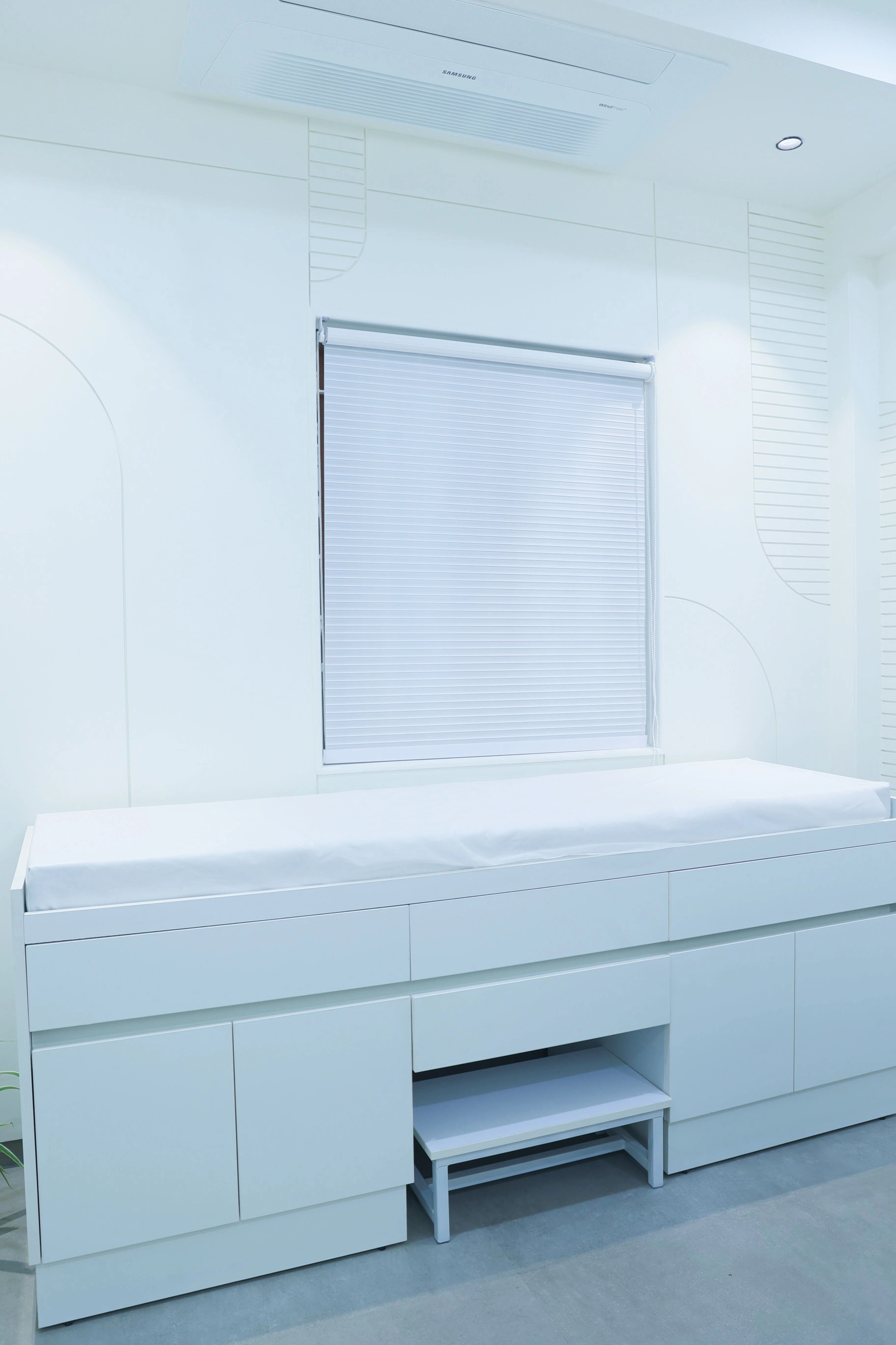 Skintimacy clinic interior 12