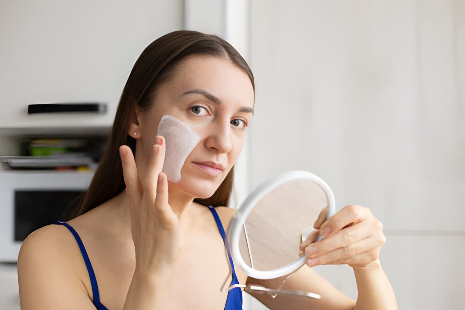 Does Oily Skin Really Need Moisturiser?