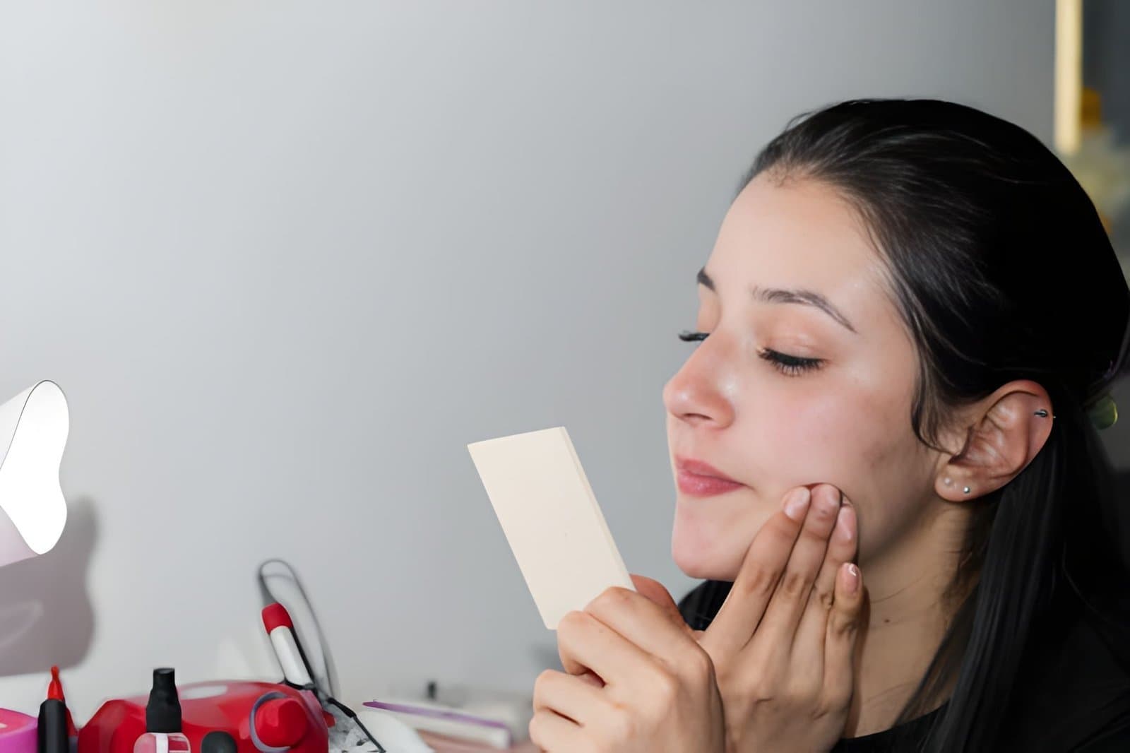 Do Open Pores Actually Shrink?